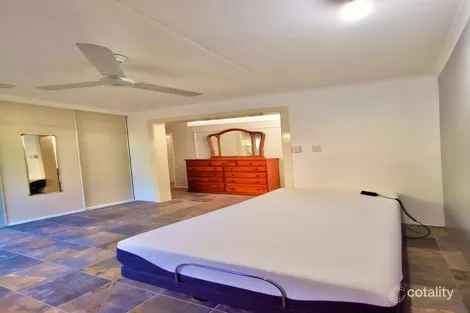 Property photo of 3 Olive Street Manoora QLD 4870