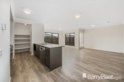 Property photo of 8 Stableford Street Werribee VIC 3030