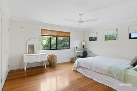 Property photo of 14 Edgehill Drive Nerang QLD 4211