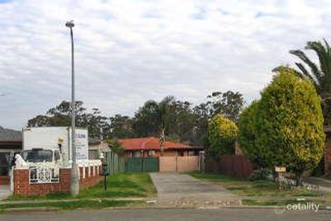 8 Darra Pl, St Johns Park, NSW 2176