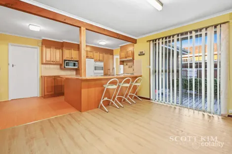 Property photo of 5 Arcadia Court Glen Waverley VIC 3150