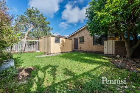 Property photo of 45 Randwick Drive Keilor Park VIC 3042