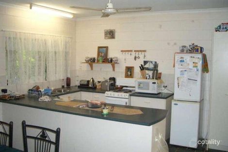 Property photo of 14 Wiskar Close Bentley Park QLD 4869