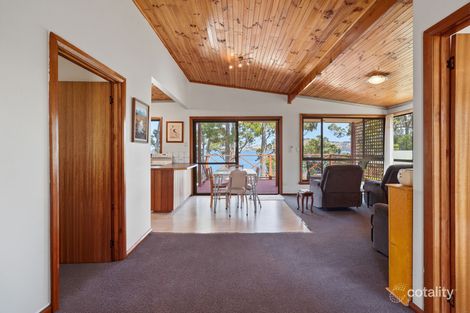 Property photo of 2 Cray Point Parade Eggs and Bacon Bay TAS 7112
