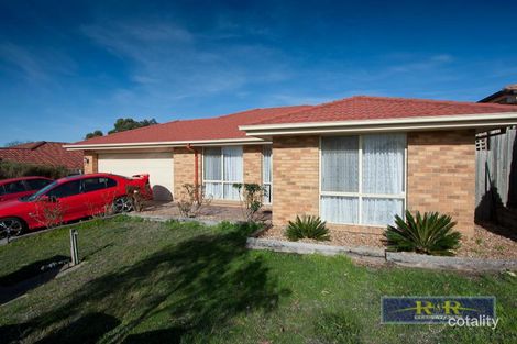 154 Sweeney Dr, Narre Warren, VIC 3805