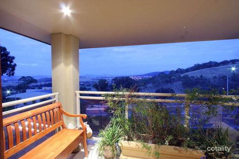Property photo of 60 Waterfall Drive Jerrabomberra NSW 2619