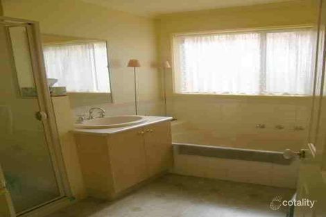 3 Mcclelland Dr, Eaglehawk, VIC 3556