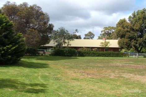 15 Gavour Rd, Wattle Grove, WA 6107