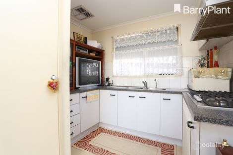 Property photo of 25 Cassinia Crescent Meadow Heights VIC 3048