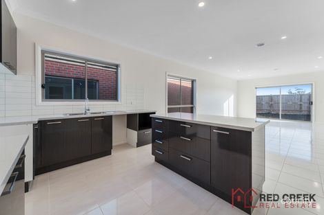 Property photo of 17 Kipling Circuit Diggers Rest VIC 3427