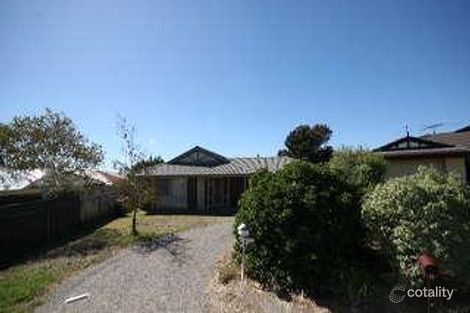 5 Yaldara Cl, Woodcroft, SA 5162