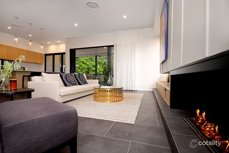 Property photo of 139 Ninth Avenue St Lucia QLD 4067