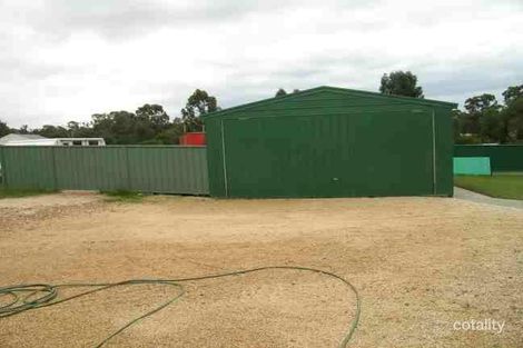 Property photo of 16 Emmaline Drive Maiden Gully VIC 3551