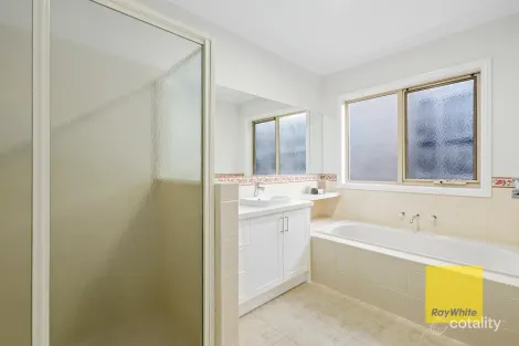 Property photo of 13-15 Cedarville Close Highton VIC 3216