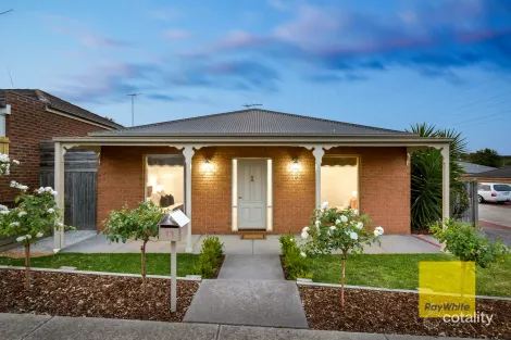 Property photo of 13-15 Cedarville Close Highton VIC 3216