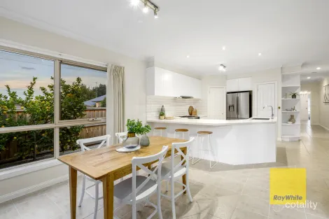 Property photo of 13-15 Cedarville Close Highton VIC 3216