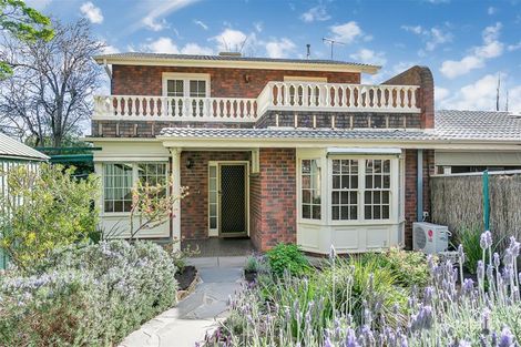 8 St Michaels Rd, Mitcham, SA 5062