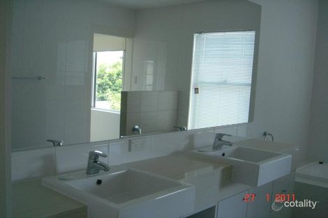 22/1 Boulton Dr, Nerang, QLD 4211