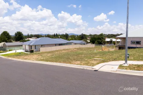 Property photo of 5 Brazier Road Orange NSW 2800