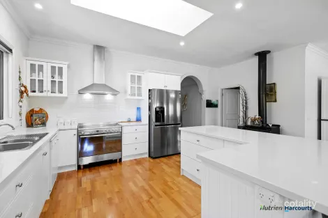 Property photo of 26 Yarck Village Place Yarck VIC 3719