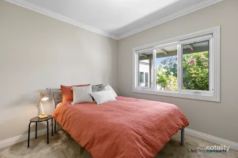 Property photo of 26 Yarck Village Place Yarck VIC 3719