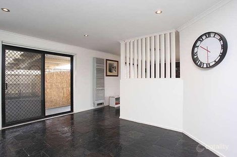 Property photo of 18 Sandleford Way Hoppers Crossing VIC 3029