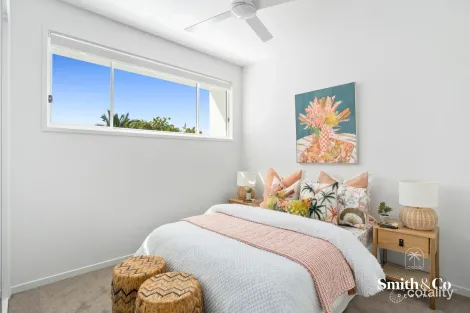 Property photo of 1/27 Ferguson Avenue Labrador QLD 4215