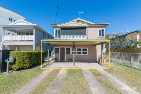 2/13 Annie St, Woody Point, QLD 4019