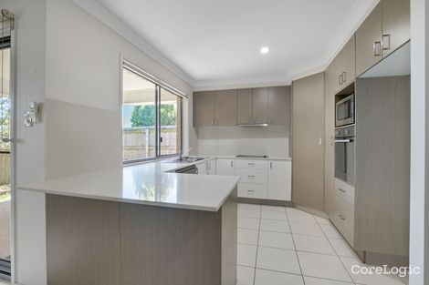 Property photo of 2/31 Makybe Diva Drive Ooralea QLD 4740