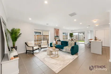 Property photo of 11 Ambient Crescent Beveridge VIC 3753