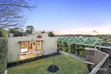 Property photo of 11 Olive Grove Sunbury VIC 3429