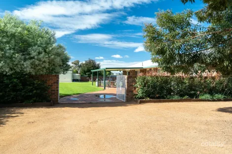 Property photo of 221 Dandaloo Street Narromine NSW 2821