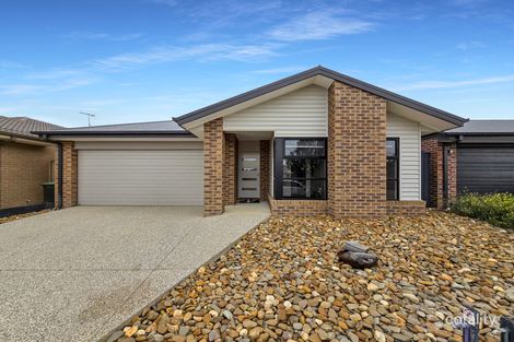 9 Oakdale St, Charlemont, VIC 3217