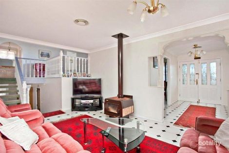 Property photo of 11 Ballard Place Doonside NSW 2767