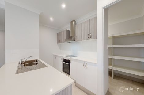 Property photo of 4 Lava Way Cosgrove QLD 4818