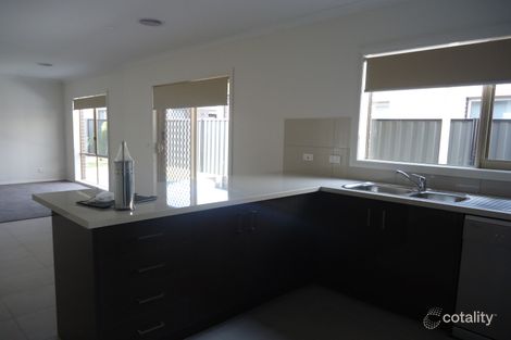 Property photo of 57 Serene Way Clyde North VIC 3978