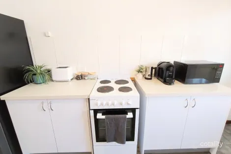Property photo of 4/63 Melrose Drive West Wodonga VIC 3690