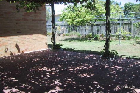 Property photo of 33 Alkina Crescent Boyne Island QLD 4680