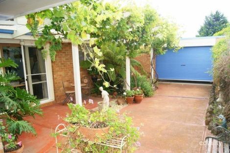 Property photo of 4 Lexcen Close Berwick VIC 3806