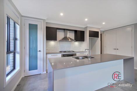 Property photo of 18 Sand Hill Rise Cobbitty NSW 2570