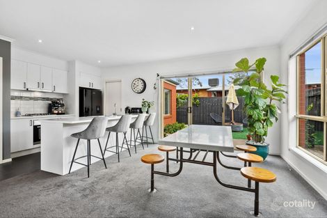 Property photo of 2/12 Sheridan Street Hamlyn Heights VIC 3215