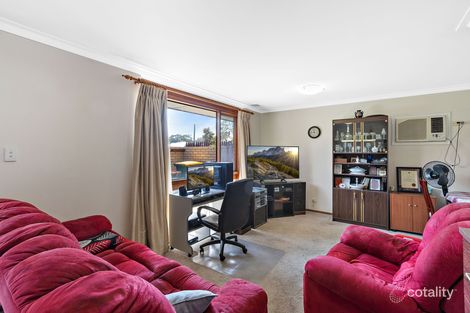Property photo of 37 Seaflower Crescent Craigie WA 6025