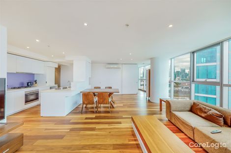 Property photo of 2004/231-245 Harbour Esplanade Docklands VIC 3008