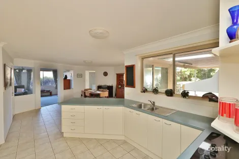 Property photo of 67 Scarborough Way Dunbogan NSW 2443