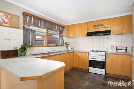 Property photo of 90 Toirram Crescent Cranbourne VIC 3977