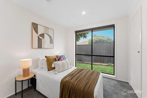 Property photo of 34 McClelland Drive Mill Park VIC 3082