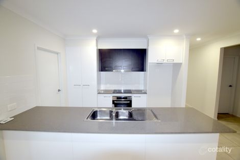 Property photo of 8 Josephine Street Boyne Island QLD 4680
