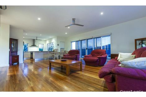 Property photo of 32 Bunya Pine Place Woombye QLD 4559