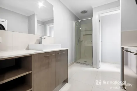 Property photo of 5 Ackerman Avenue Tarneit VIC 3029