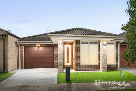 Property photo of 5 Ackerman Avenue Tarneit VIC 3029